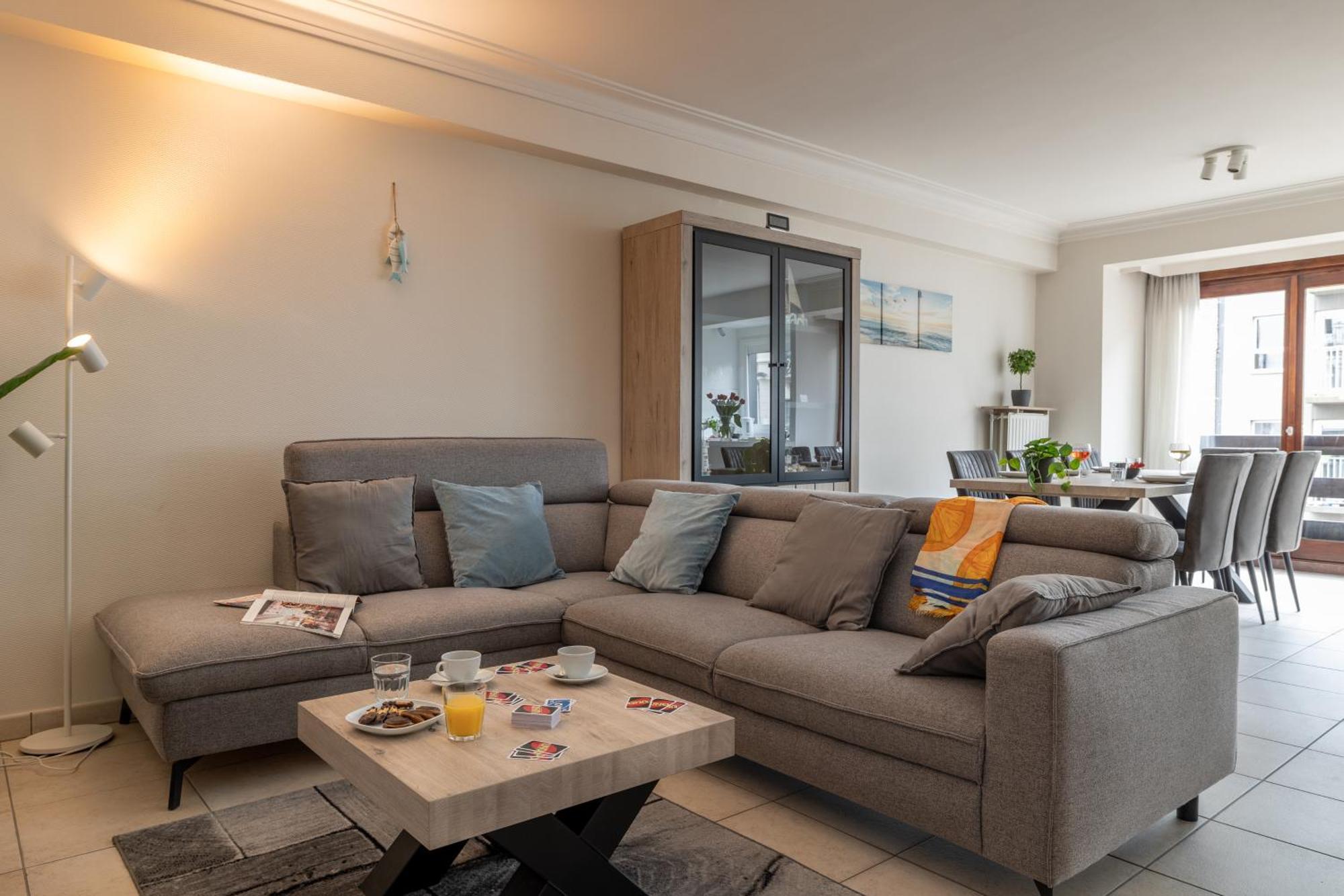 Weloveoostende - Newly Renovated Large Apartment 150M From The Beach - Including Bed Sheets And Final Clea-Ning Екстер'єр фото